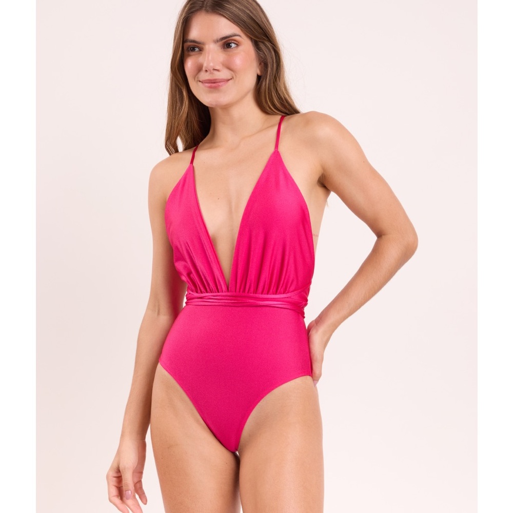 NWT Rio de Sol Hot Pink One Piece Shimmer Olinda New Vegas Swimsuit small